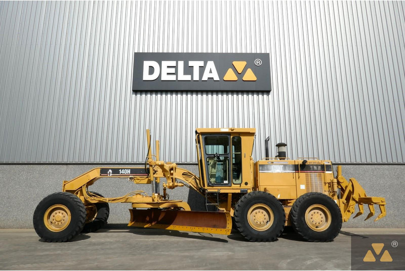 Caterpillar 140H - מפלסת: תמונה 1 Caterpillar 140H - מפלסת: תמונה 1
