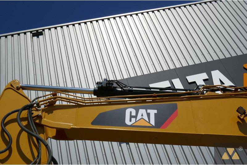 מחפר סורק Caterpillar 320FL: תמונה 18 מחפר סורק Caterpillar 320FL: תמונה 18