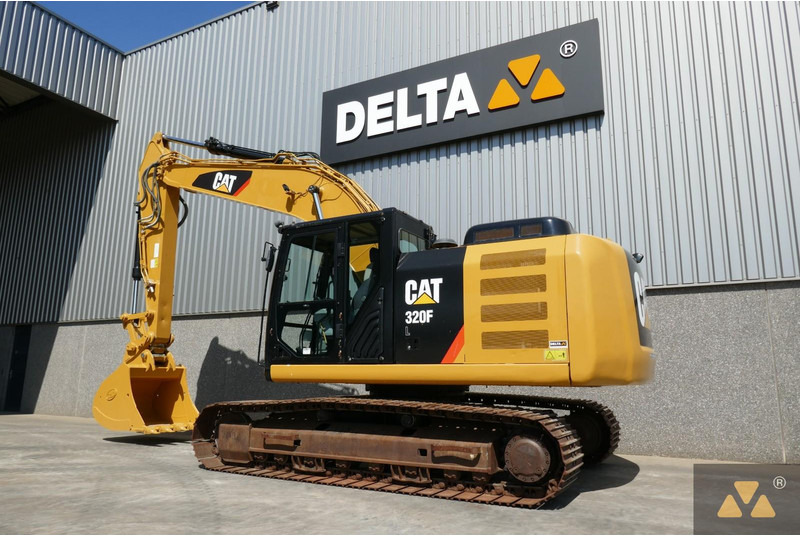 Caterpillar 320FL - מחפר סורק: תמונה 4 Caterpillar 320FL - מחפר סורק: תמונה 4