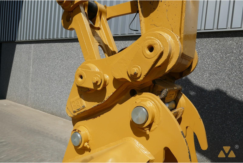 מחפר סורק Caterpillar 320FL: תמונה 11 מחפר סורק Caterpillar 320FL: תמונה 11