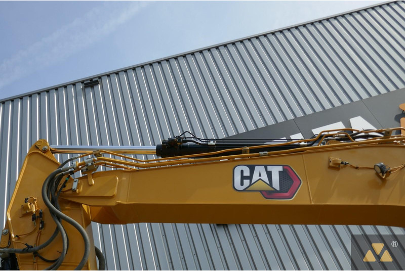 מחפר סורק Caterpillar 320: תמונה 18