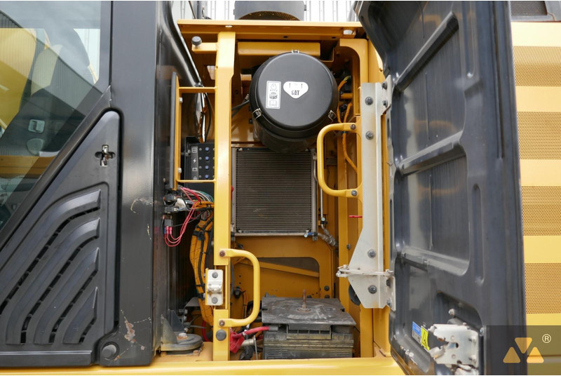 מחפר סורק Caterpillar 330FL: תמונה 20