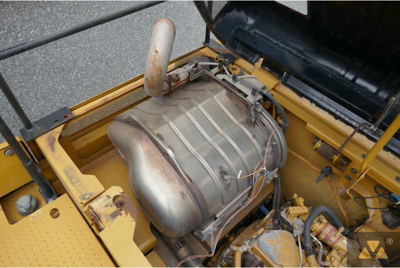 מחפר סורק Caterpillar 330FL: תמונה 17