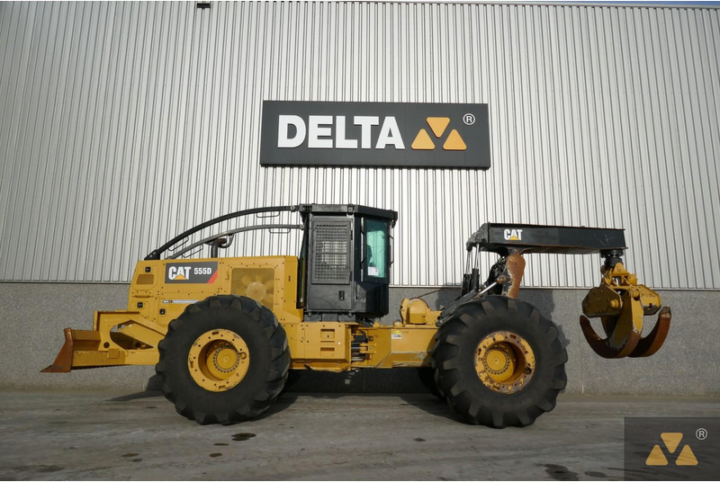 Caterpillar 555D - ציוד יער: תמונה 1 Caterpillar 555D - ציוד יער: תמונה 1