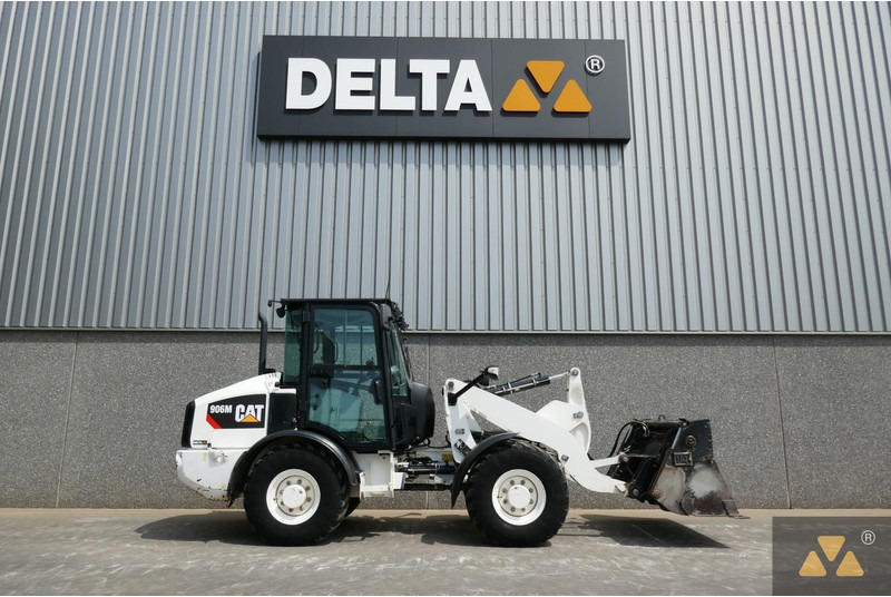 Caterpillar 906M - מעמיס גלגלים: תמונה 2 Caterpillar 906M - מעמיס גלגלים: תמונה 2