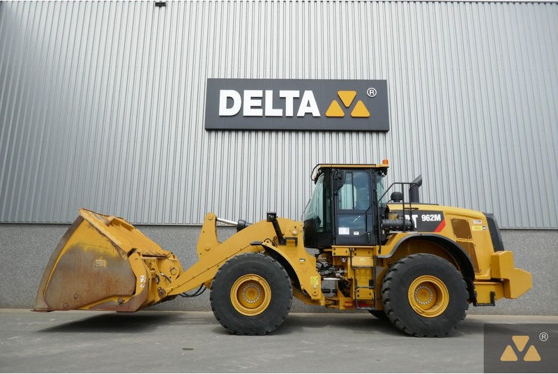 Caterpillar 962M - מעמיס גלגלים: תמונה 1 Caterpillar 962M - מעמיס גלגלים: תמונה 1