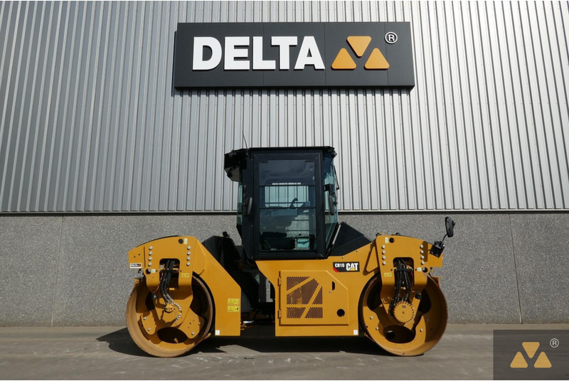 Caterpillar CB10 - רולר: תמונה 2 Caterpillar CB10 - רולר: תמונה 2