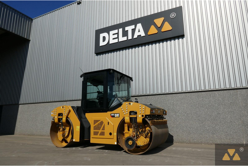 Caterpillar CB13 - רולר: תמונה 3 Caterpillar CB13 - רולר: תמונה 3