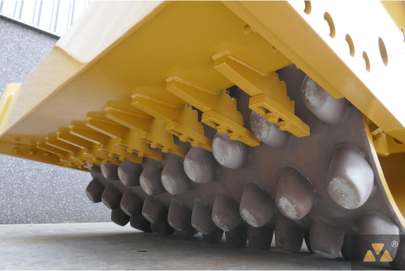 רולר Caterpillar CP76: תמונה 12 רולר Caterpillar CP76: תמונה 12