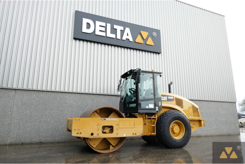 Caterpillar CS66B - רולר: תמונה 4 Caterpillar CS66B - רולר: תמונה 4