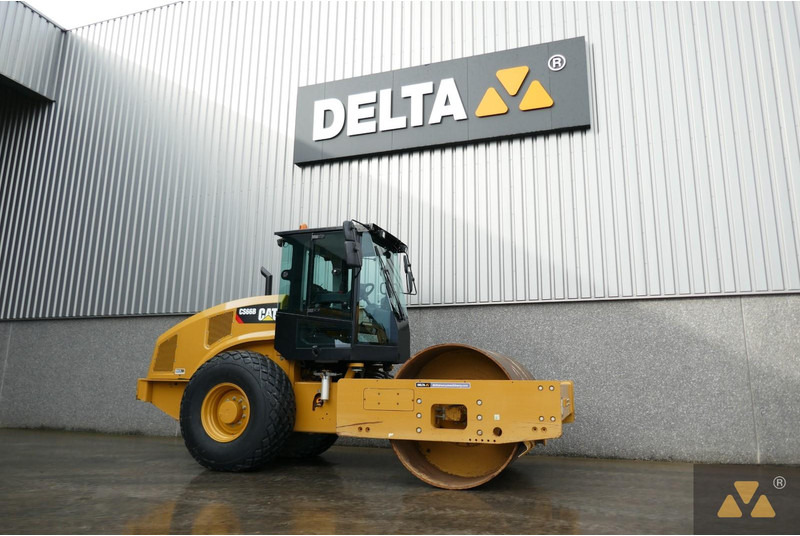 Caterpillar CS66B - רולר: תמונה 3 Caterpillar CS66B - רולר: תמונה 3