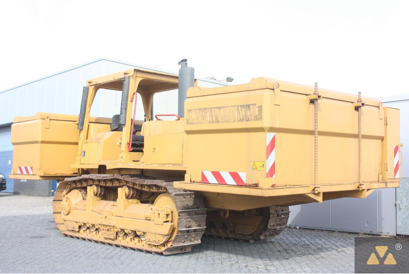 Caterpillar D6E Fuel tanker - משאית: תמונה 3 Caterpillar D6E Fuel tanker - משאית: תמונה 3