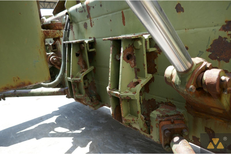 דחפור Caterpillar D7F Ex-army: תמונה 14