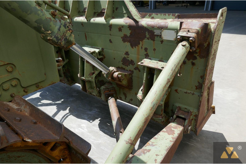 דחפור Caterpillar D7F Ex-army: תמונה 13