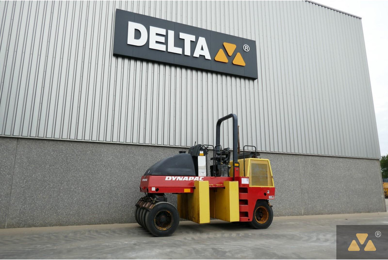 Dynapac CP142 - רולר פניאומטי: תמונה 4 Dynapac CP142 - רולר פניאומטי: תמונה 4