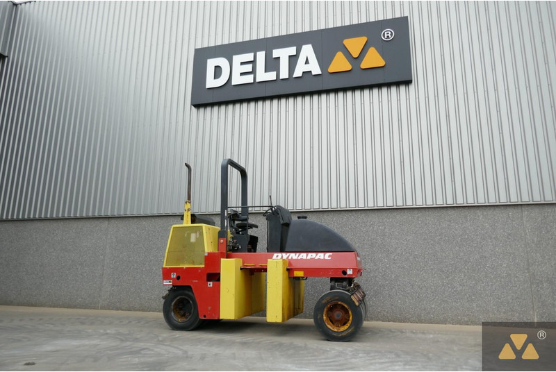 Dynapac CP142 - רולר פניאומטי: תמונה 3 Dynapac CP142 - רולר פניאומטי: תמונה 3