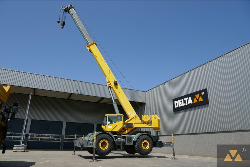 Grove RT700E - עגורן שטח מחוספס: תמונה 3 Grove RT700E - עגורן שטח מחוספס: תמונה 3