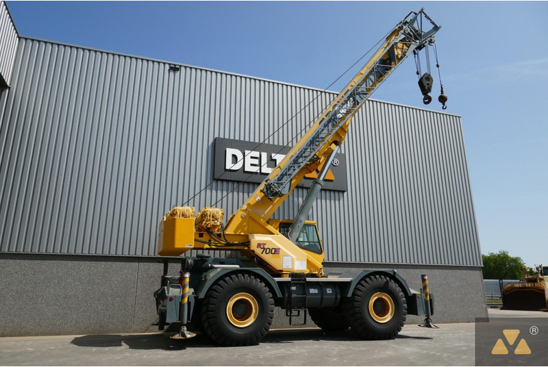 Grove RT700E - עגורן שטח מחוספס: תמונה 4 Grove RT700E - עגורן שטח מחוספס: תמונה 4