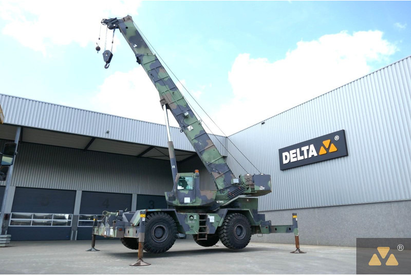 Grove RT875 Ex-army - עגורן שטח מחוספס: תמונה 3 Grove RT875 Ex-army - עגורן שטח מחוספס: תמונה 3