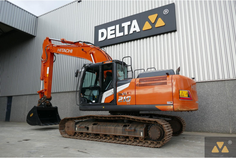 Hitachi ZX210LC-7 - מחפר סורק: תמונה 4 Hitachi ZX210LC-7 - מחפר סורק: תמונה 4