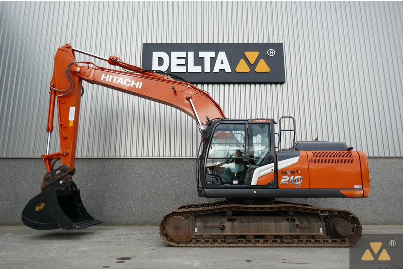 Hitachi ZX210LC-7 - מחפר סורק: תמונה 1 Hitachi ZX210LC-7 - מחפר סורק: תמונה 1