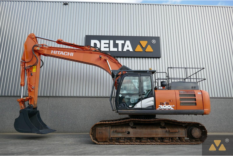 Hitachi ZX300LC-6 - מחפר סורק: תמונה 1 Hitachi ZX300LC-6 - מחפר סורק: תמונה 1