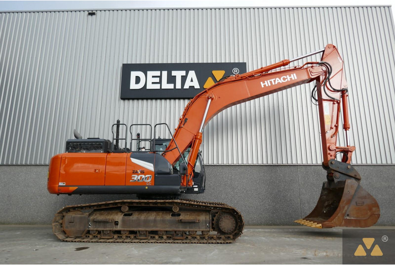 Hitachi ZX300LC-7 - מחפר סורק: תמונה 2 Hitachi ZX300LC-7 - מחפר סורק: תמונה 2