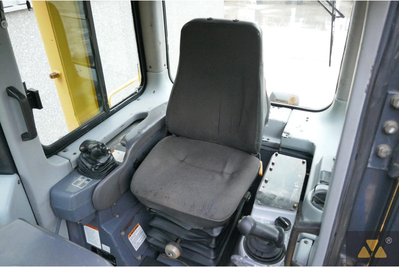 דחפור Komatsu D65PX-15EO: תמונה 7 דחפור Komatsu D65PX-15EO: תמונה 7