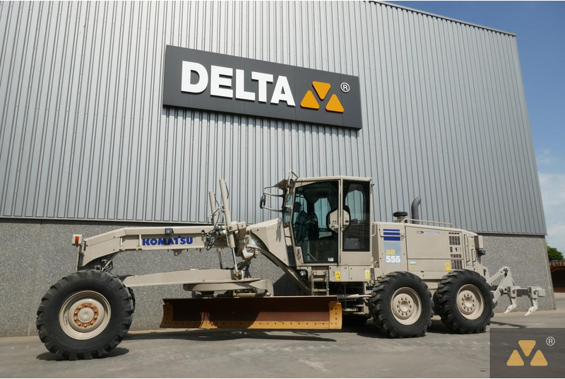 Komatsu GD555-5 Ex-army - מפלסת: תמונה 4 Komatsu GD555-5 Ex-army - מפלסת: תמונה 4