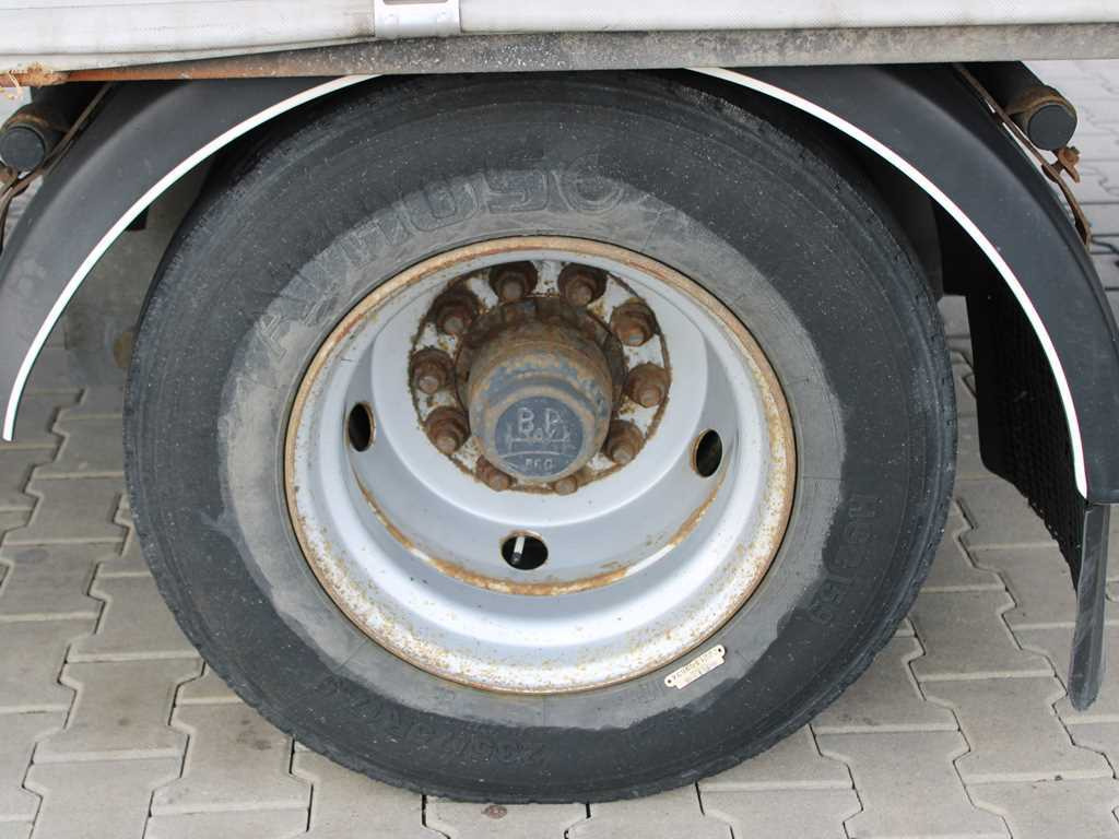 BG CA1 - קרון נגרר עם וילונות צד: תמונה 2 BG CA1 - קרון נגרר עם וילונות צד: תמונה 2