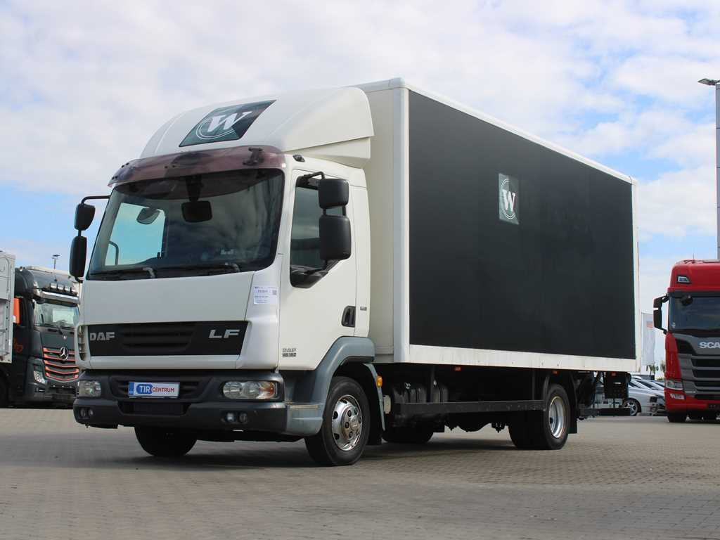 DAF FA 45.160, INDEPENDENT AIR CONDITIONING, HYDRAULIC FRONT - משאית תיבה: תמונה 1 DAF FA 45.160, INDEPENDENT AIR CONDITIONING, HYDRAULIC FRONT - משאית תיבה: תמונה 1