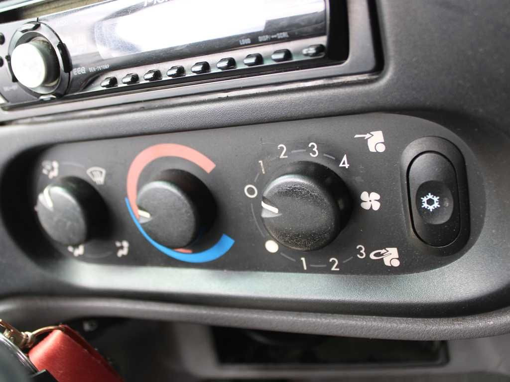 משאית וילונות צד DAF FA LF 45.160, EURO 5: תמונה 11