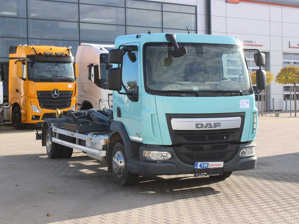 DAF LF 180 FA, EURO 6, HOOK LOADER CONTAINER - משאית הרמת וו: תמונה 3 DAF LF 180 FA, EURO 6, HOOK LOADER CONTAINER - משאית הרמת וו: תמונה 3