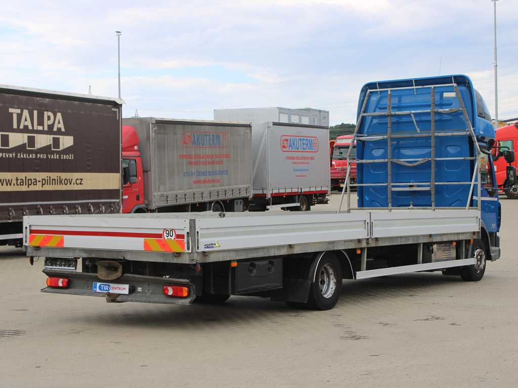 DAF LF 260, SLEEPING BODY, EURO 6, TIRES 80% - משאית צד נופל/ שטוחה: תמונה 4 DAF LF 260, SLEEPING BODY, EURO 6, TIRES 80% - משאית צד נופל/ שטוחה: תמונה 4