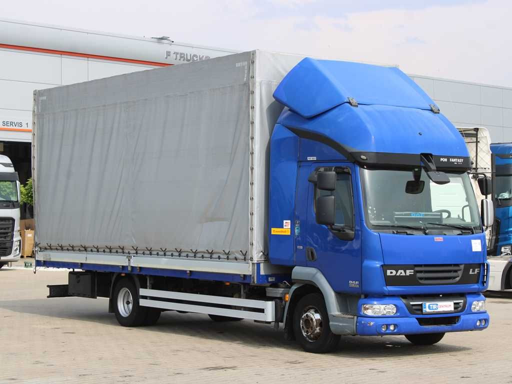 DAF LF 45.220, EURO 5 EEV, SLEEPING CABIN,SIDE-WALLS - משאית וילונות צד: תמונה 2 DAF LF 45.220, EURO 5 EEV, SLEEPING CABIN,SIDE-WALLS - משאית וילונות צד: תמונה 2