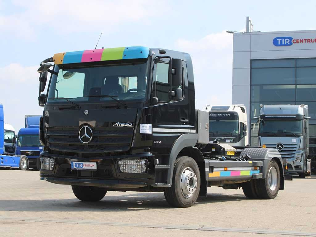 Mercedes-Benz ATEGO 1224, EURO 6, HOOK CONTAINER - משאית הרמת וו: תמונה 1 Mercedes-Benz ATEGO 1224, EURO 6, HOOK CONTAINER - משאית הרמת וו: תמונה 1