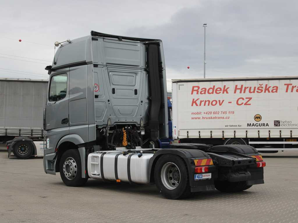Mercedes-Benz Actros 1851, EURO 6, NAVIGATION - יחידת טרקטור: תמונה 5 Mercedes-Benz Actros 1851, EURO 6, NAVIGATION - יחידת טרקטור: תמונה 5