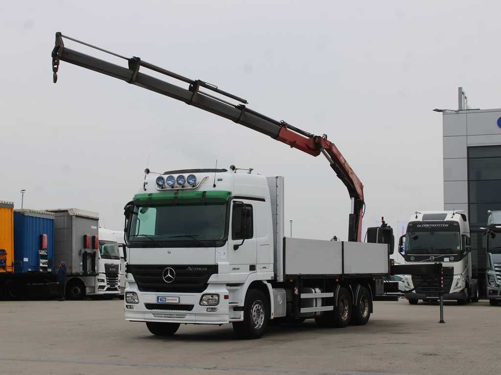 Mercedes-Benz Actros 2644, 6X4, EURO 4, CRANE FASSI F210 - משאית צד נופל/ שטוחה, משאית מנוף: תמונה 1 Mercedes-Benz Actros 2644, 6X4, EURO 4, CRANE FASSI F210 - משאית צד נופל/ שטוחה, משאית מנוף: תמונה 1