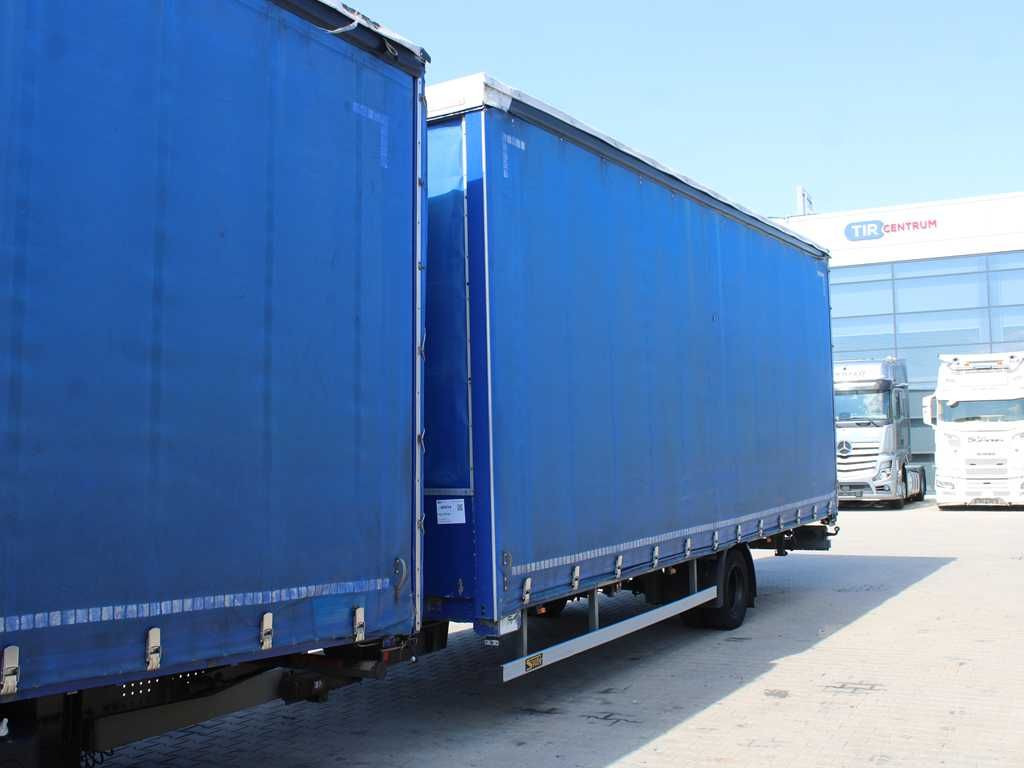SVAN CHT101 - קרון נגרר עם וילונות צד: תמונה 1 SVAN CHT101 - קרון נגרר עם וילונות צד: תמונה 1