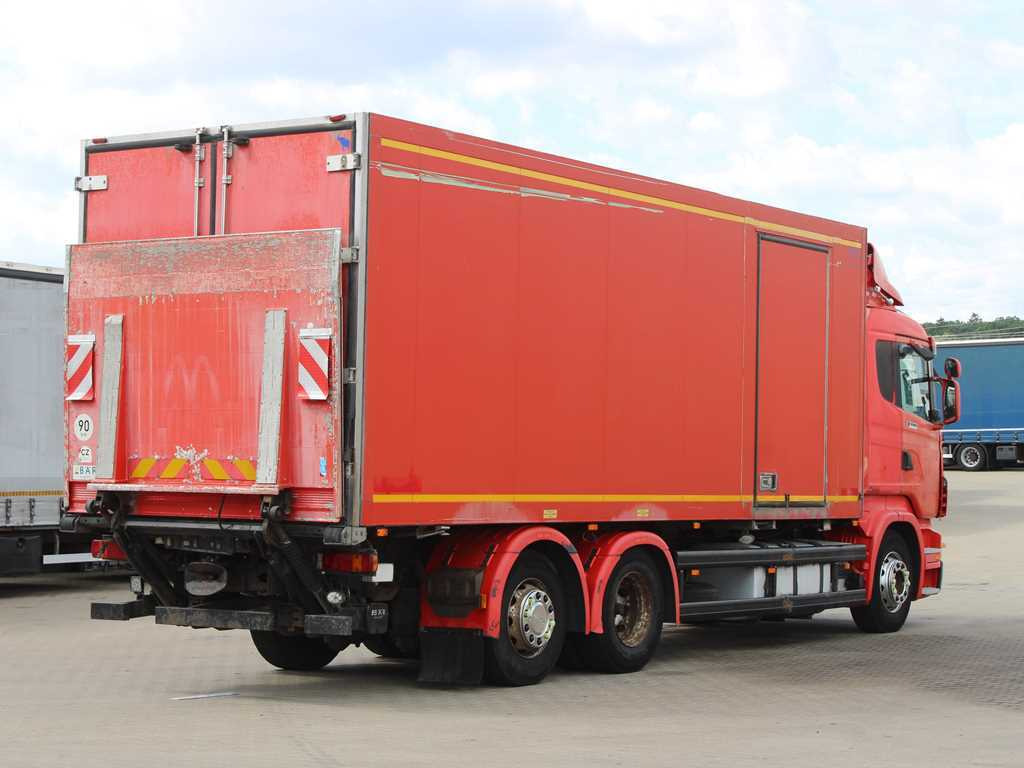 Scania R 380, HYDRAULIC FRONT, DOUBLE CHAMBER, CARRIER SUPRA 850 mt - משאית קירור: תמונה 4 Scania R 380, HYDRAULIC FRONT, DOUBLE CHAMBER, CARRIER SUPRA 850 mt - משאית קירור: תמונה 4