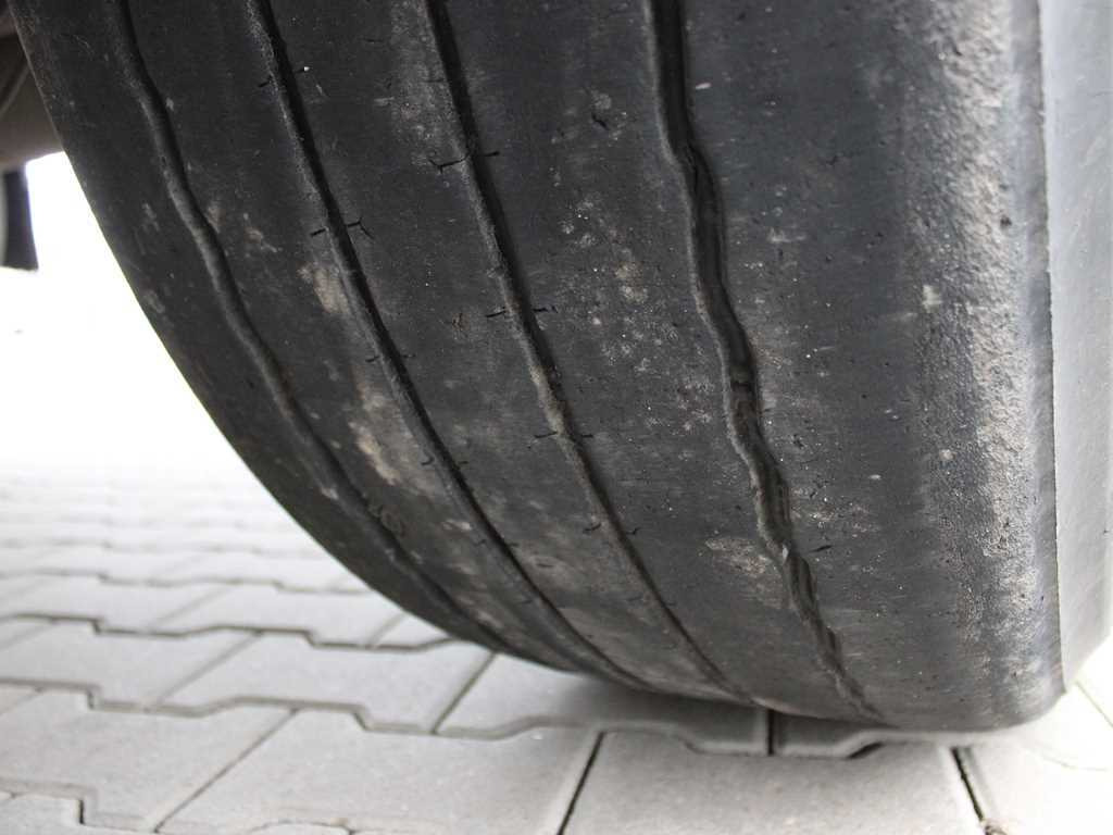 סמיטריילר עם מזהיר Schmitz SKI 24 SL 10.5, AXLES 9t, LIFTING AXLE, ALUMINUM BODY: תמונה 13