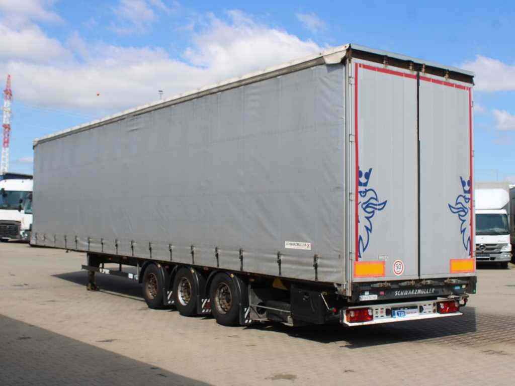 Schwarzmüller SPA 3/E, LOWDECK, MULTILOCK, LIFTING AXLE - סמיטריילר עם וילונות צד: תמונה 4 Schwarzmüller SPA 3/E, LOWDECK, MULTILOCK, LIFTING AXLE - סמיטריילר עם וילונות צד: תמונה 4