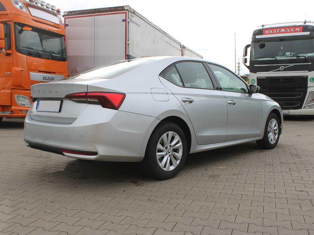 Skoda 2,0TDI 85KW SELECTION - מכונית: תמונה 4 Skoda 2,0TDI 85KW SELECTION - מכונית: תמונה 4