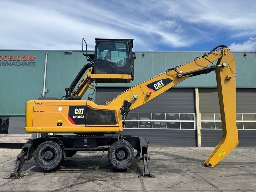 CAT MH3022 - מטפל בפסולת/ תעשייתי: תמונה 5 CAT MH3022 - מטפל בפסולת/ תעשייתי: תמונה 5