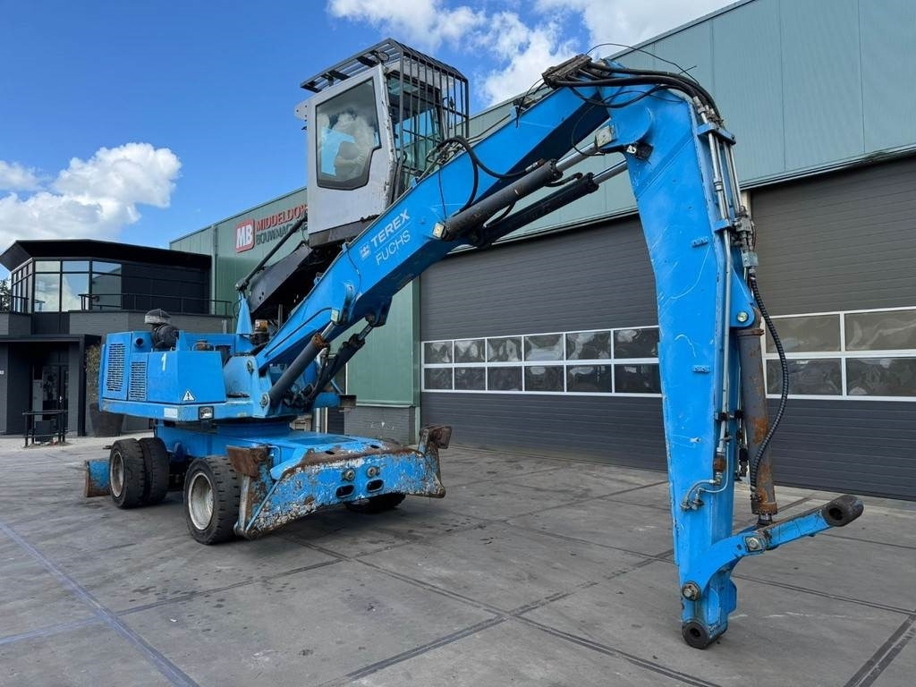 Fuchs MHL 320 - מטפל בפסולת/ תעשייתי: תמונה 4 Fuchs MHL 320 - מטפל בפסולת/ תעשייתי: תמונה 4