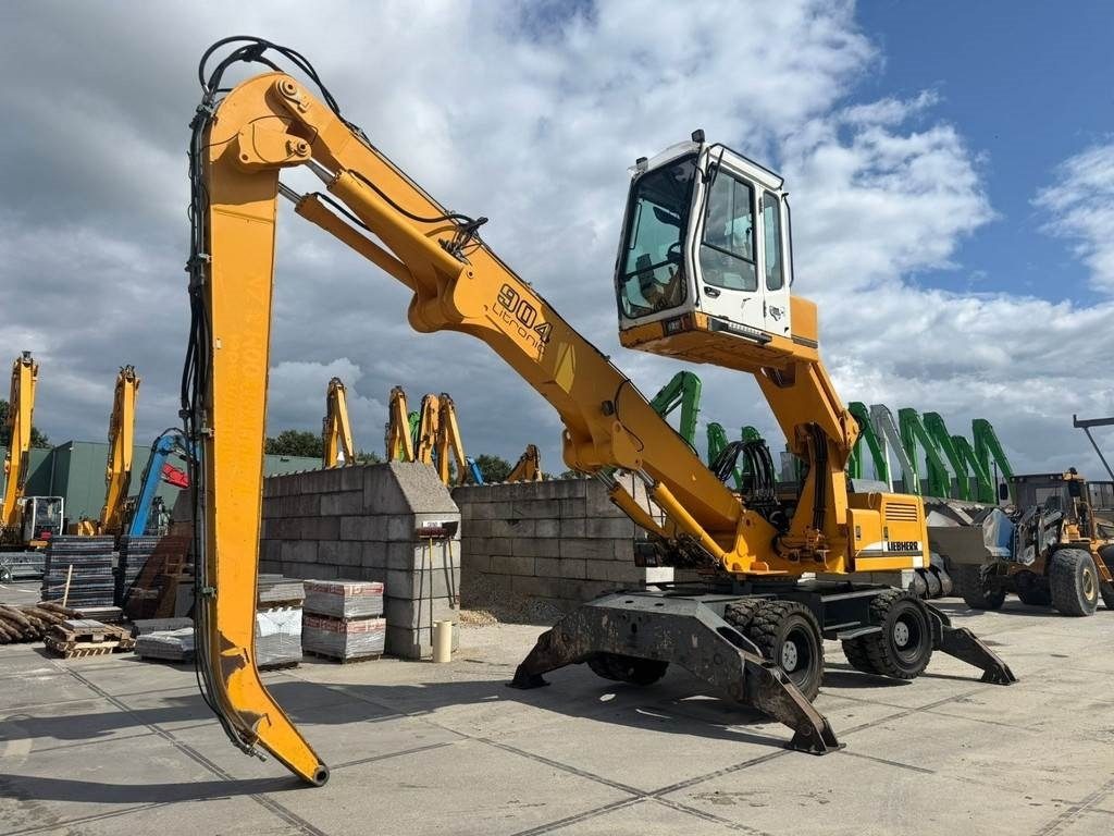 Liebherr A 904 - מטפל בפסולת/ תעשייתי: תמונה 2 Liebherr A 904 - מטפל בפסולת/ תעשייתי: תמונה 2
