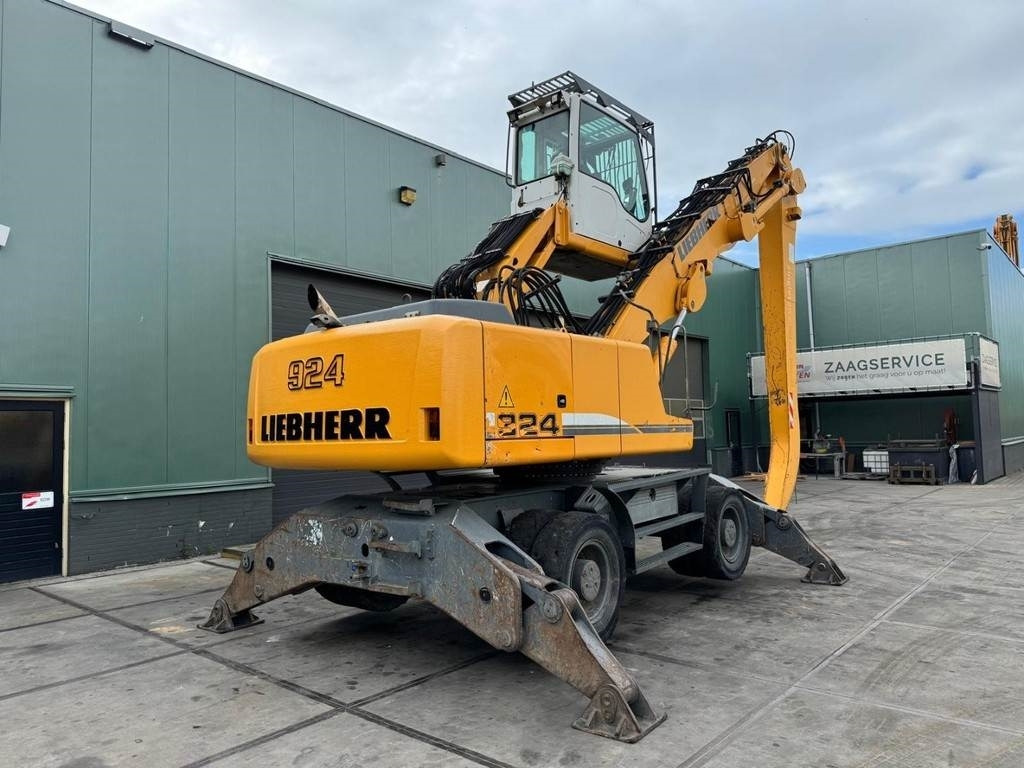 Liebherr A 924 C - מטפל בפסולת/ תעשייתי: תמונה 4 Liebherr A 924 C - מטפל בפסולת/ תעשייתי: תמונה 4