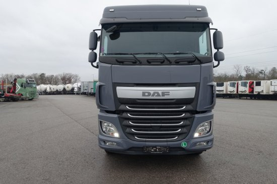 DAF FAT XF 510 mit Penz Ladekran 15Z8.70 inkl. Holzgreifer 6x4 - משאית עץ: תמונה 2 DAF FAT XF 510 mit Penz Ladekran 15Z8.70 inkl. Holzgreifer 6x4 - משאית עץ: תמונה 2