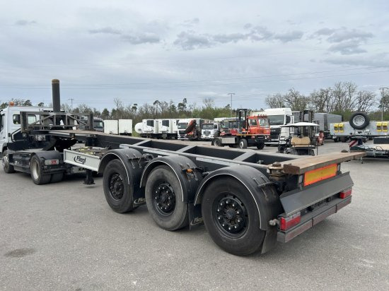 FLIEGL 30 ft Container Kippchassis ,Alufelgen - סמיטריילר מוביל מכולות/ החלפת גוף: תמונה 4 FLIEGL 30 ft Container Kippchassis ,Alufelgen - סמיטריילר מוביל מכולות/ החלפת גוף: תמונה 4