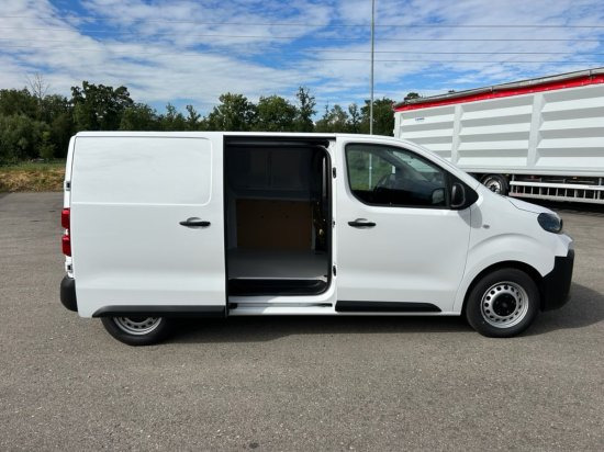Fiat Scudo (L2) M BlueDHi 120 6-Gang inkl. NOVA - כלי רכב מסחרי עם לוח: תמונה 4 Fiat Scudo (L2) M BlueDHi 120 6-Gang inkl. NOVA - כלי רכב מסחרי עם לוח: תמונה 4